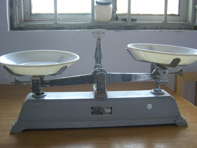 架盤天平